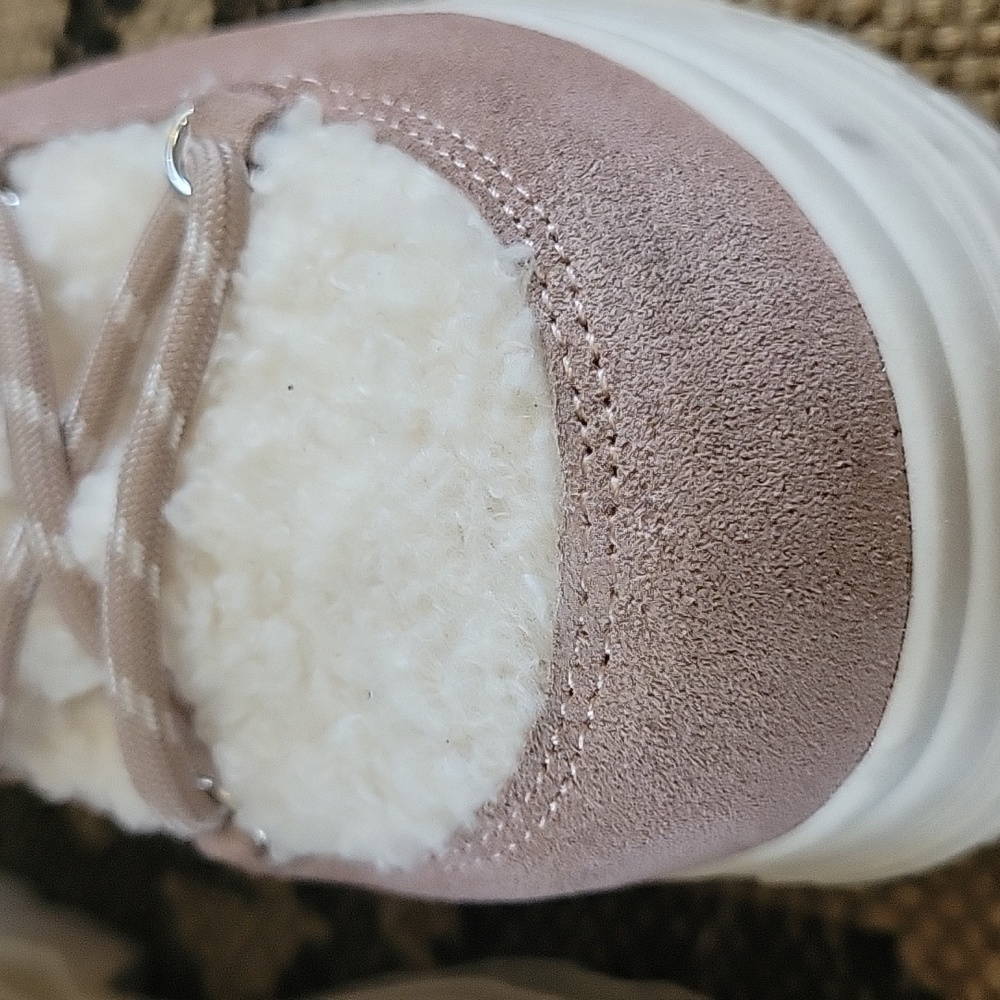 Never Used,Only To Try On,Very Comfortable - image 2